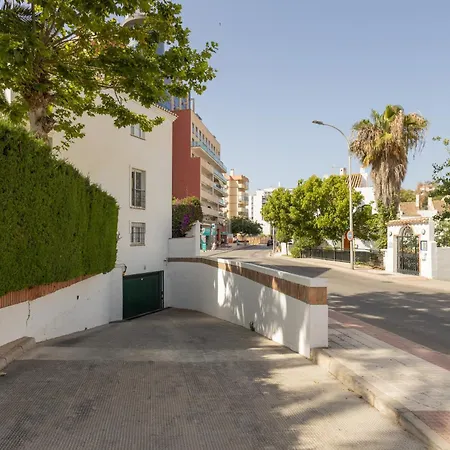C19 Sunny With Pool And Terrace *