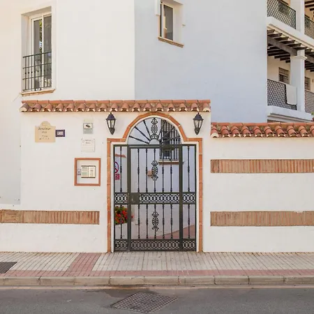 C19 Sunny With Pool And Terrace Apartment *
